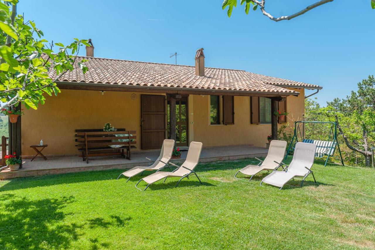 Agriturismo Le Dolci Colline Valfabbrica Экстерьер фото